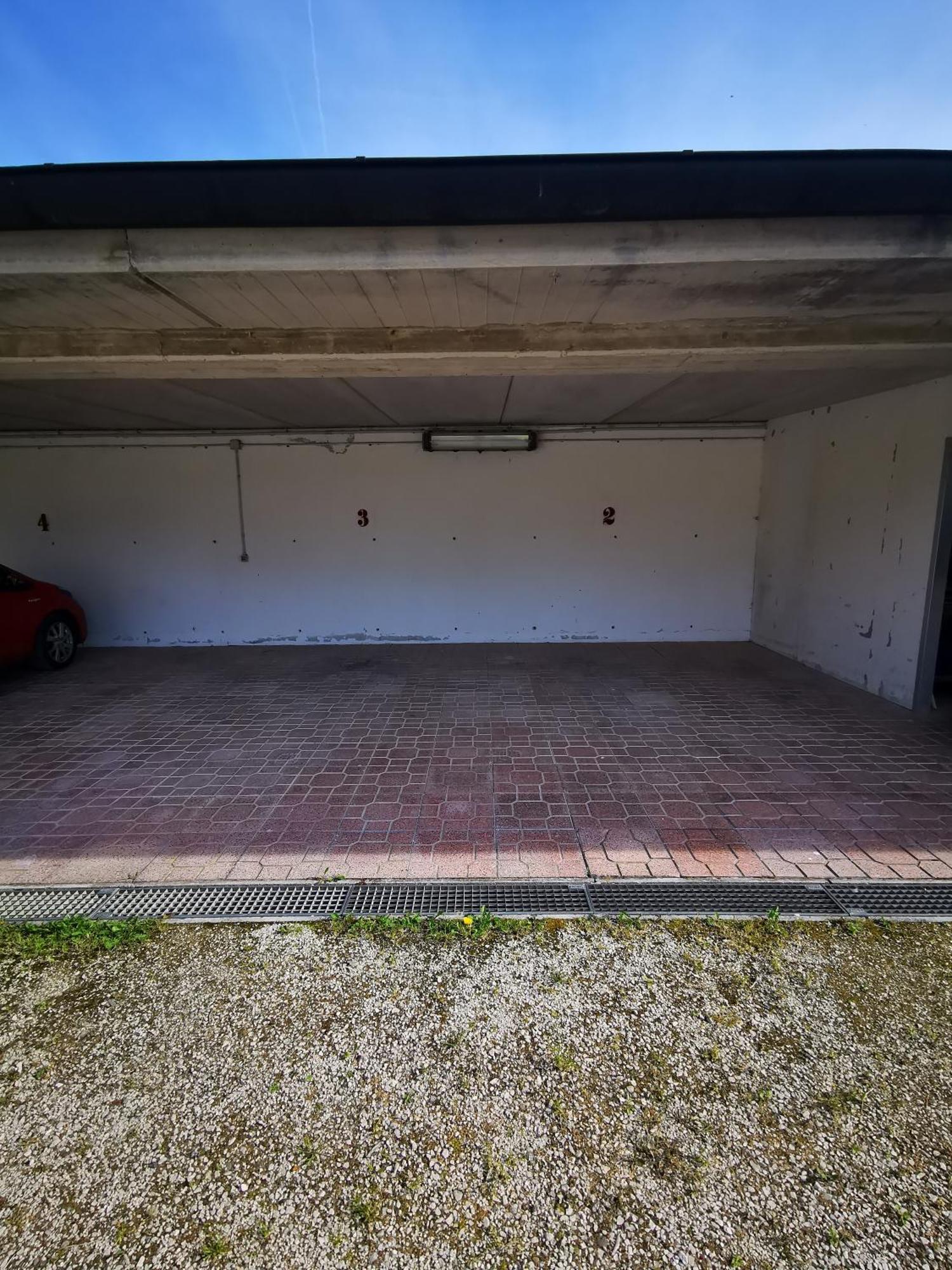 Casa Ghirlanda Con Piscina E Campo Da Tennis Lazise Eksteriør billede