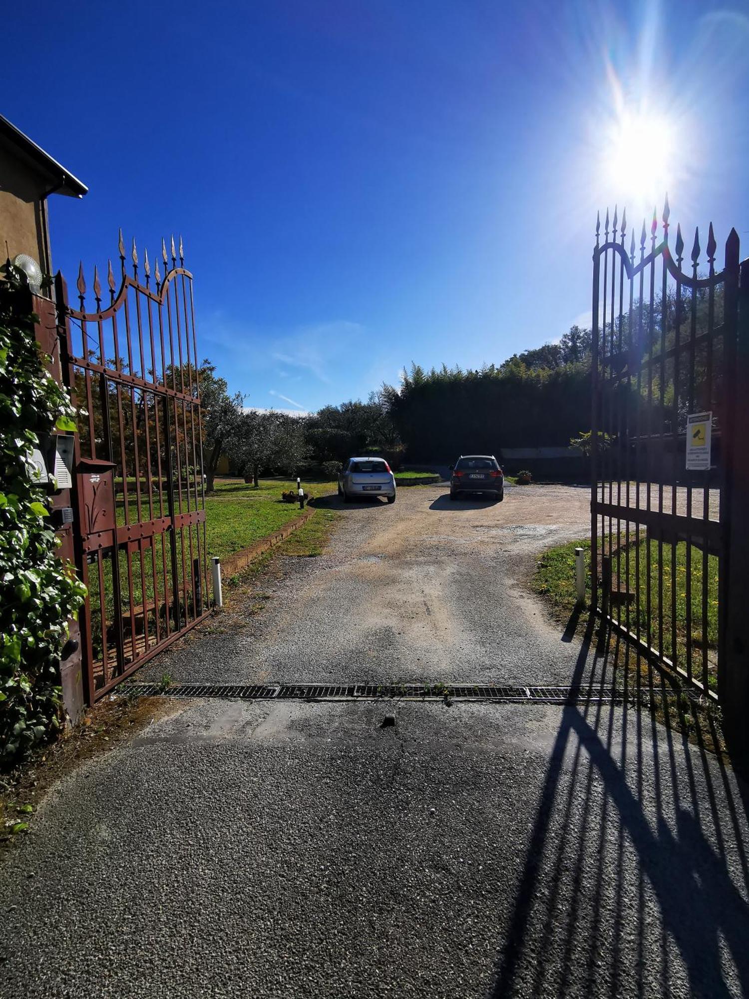 Casa Ghirlanda Con Piscina E Campo Da Tennis Lazise Eksteriør billede
