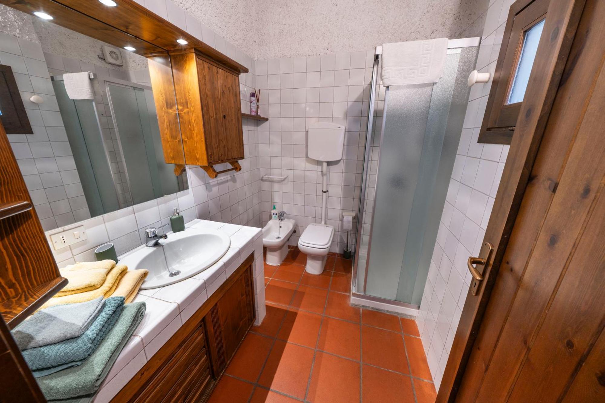 Casa Ghirlanda Con Piscina E Campo Da Tennis Lazise Eksteriør billede