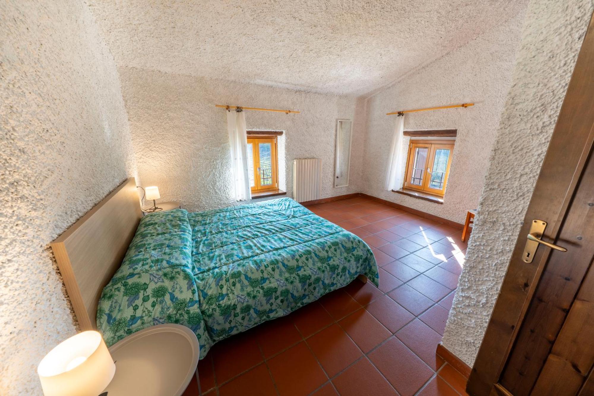 Casa Ghirlanda Con Piscina E Campo Da Tennis Lazise Eksteriør billede
