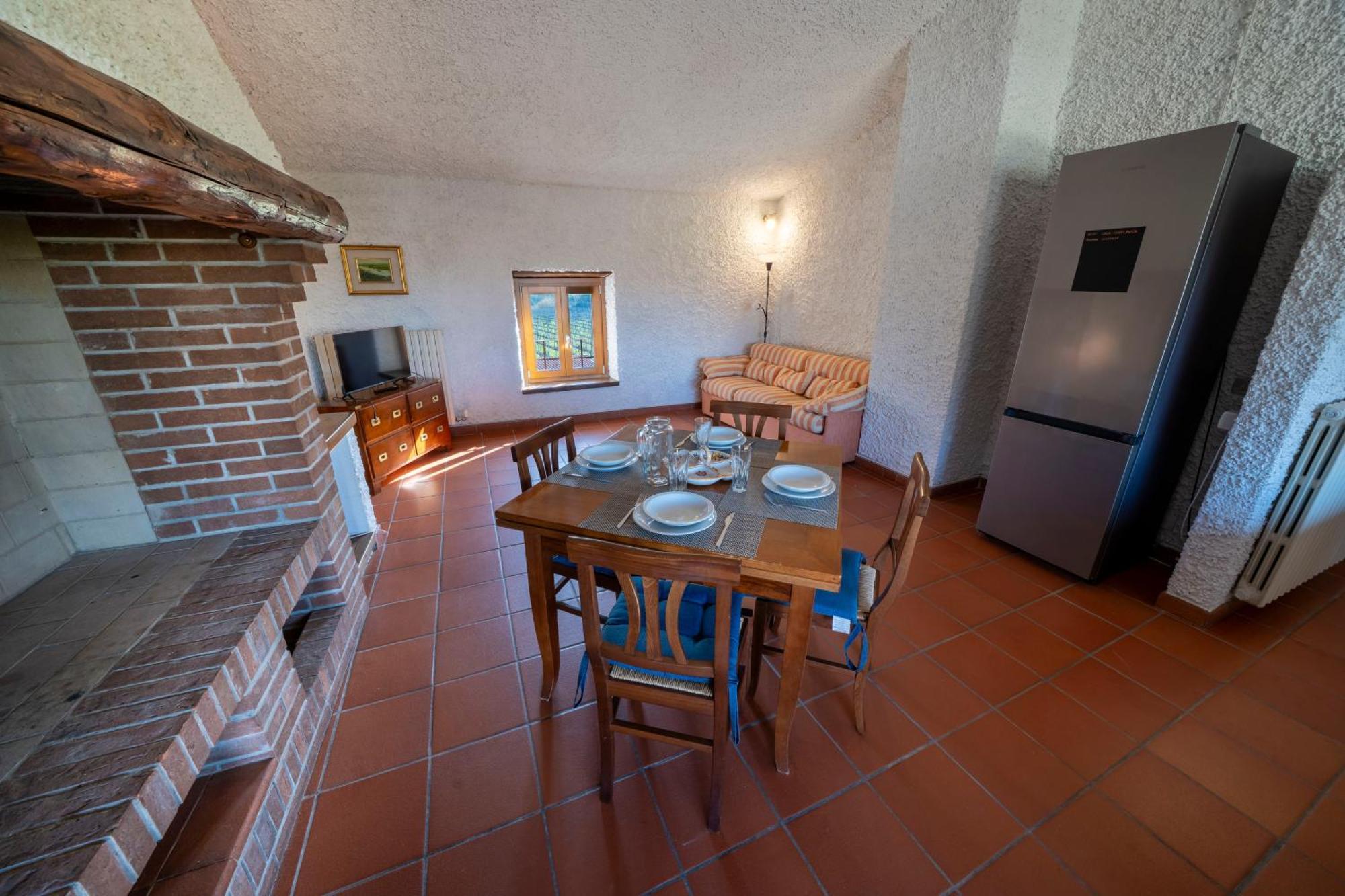Casa Ghirlanda Con Piscina E Campo Da Tennis Lazise Eksteriør billede